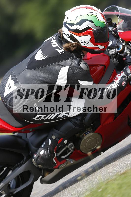 Archiv-2025/25 10.06.2025 MaxRacing ADR/Gruppe gruen/77